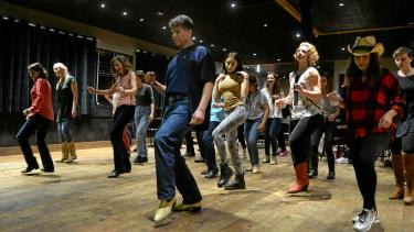 people linedancing